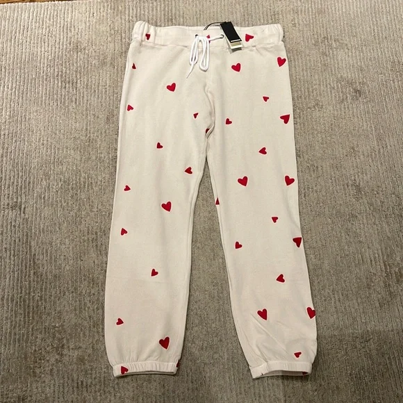 Monrow beige with red heart joggers - Picture 1 of 4